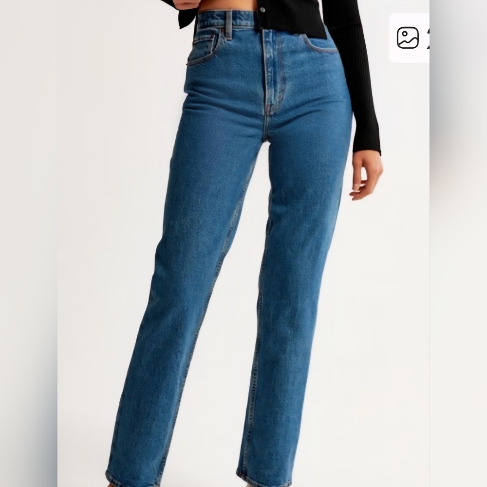 Abercrombie & Fitch Ultra High Rise 90's Stright Jean. Curve Love. Size 27